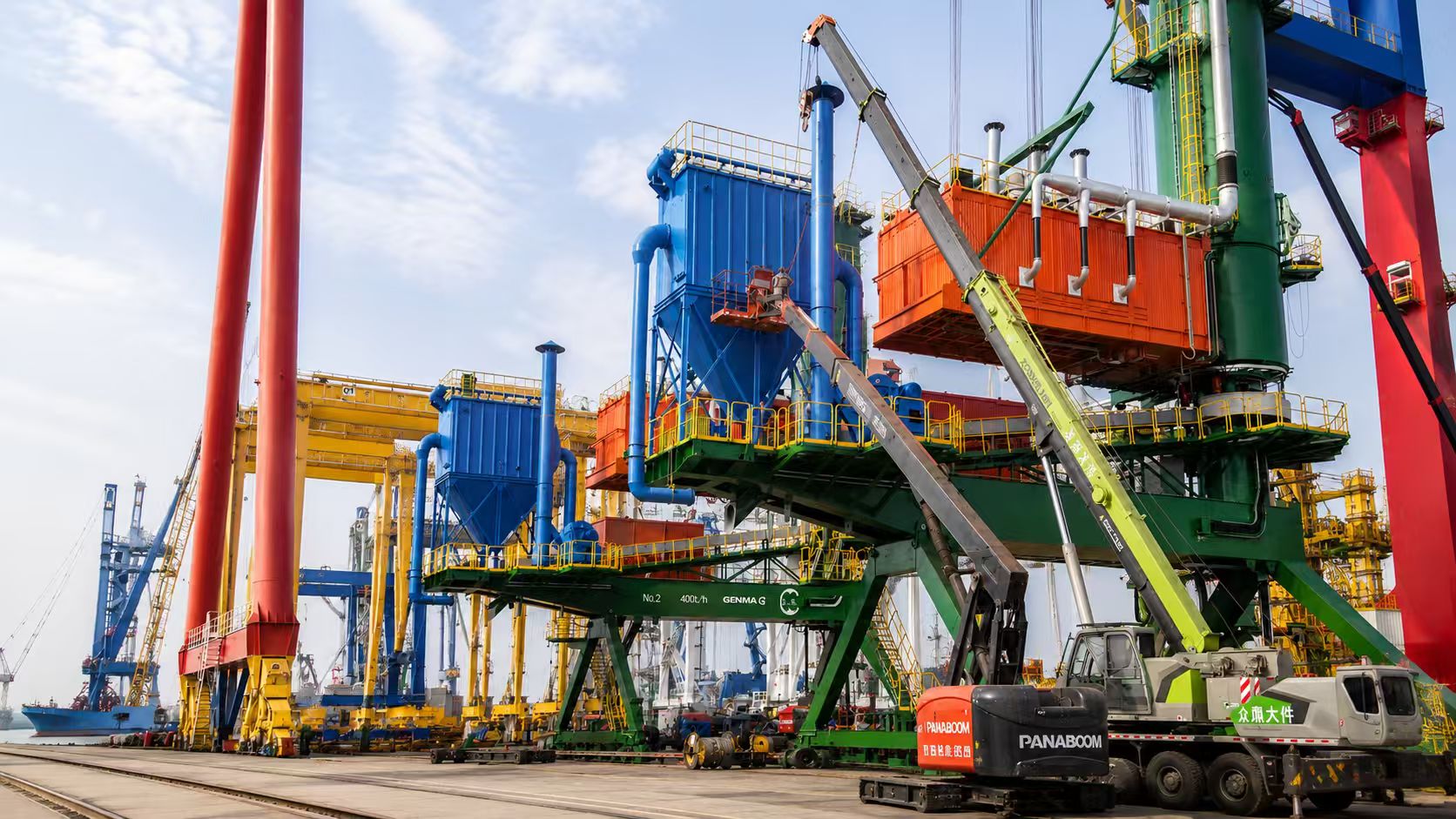 Modular process equipment installation at the project site
